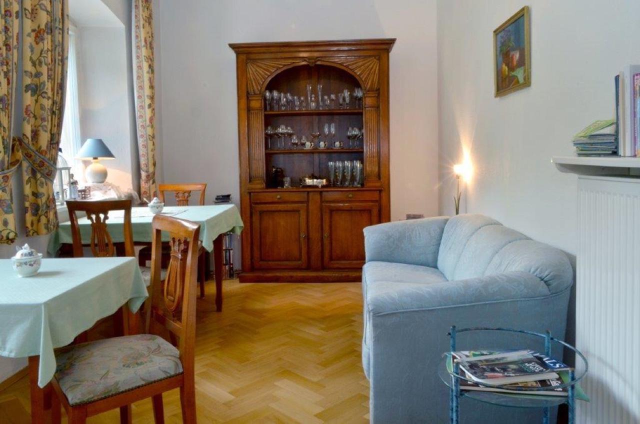 Hotel Haus Bauer Бад-Бернек  Экстерьер фото