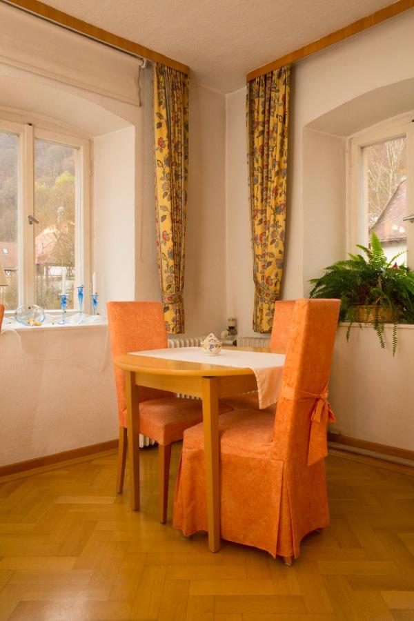 Hotel Haus Bauer Бад-Бернек  Экстерьер фото
